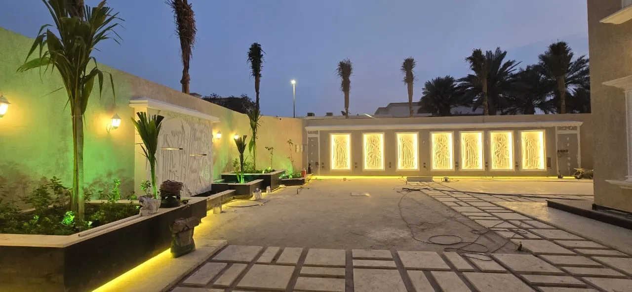 من أعمال الإنارة، مقبس
